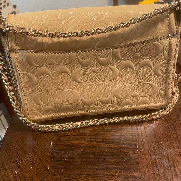 Authentic cream coach bag, cross body. Good condition. - Picture 3 of 3